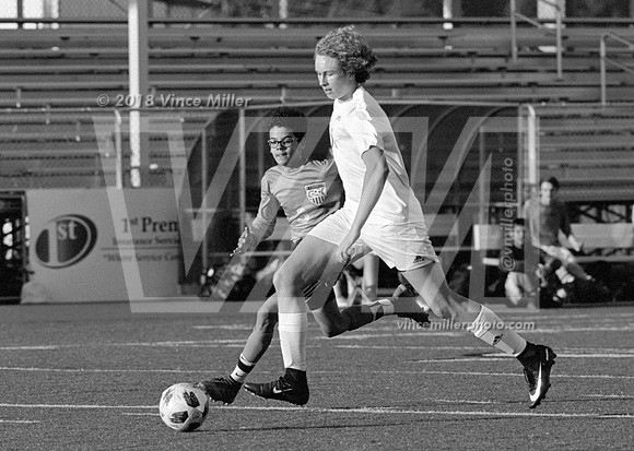 041918soccerjv4